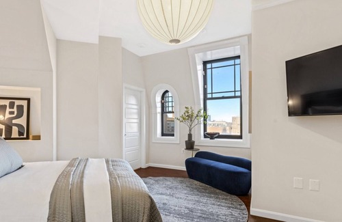 Downtown Baltimore Hotel | Brexton Hotel | Bright and stunning view