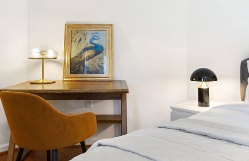 Downtown Baltimore Hotel | Brexton Hotel - Charming Studio in Mt. Vernon