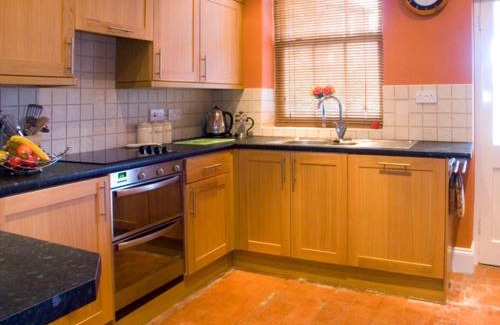 Lindale House | Briarcliffe Cottage