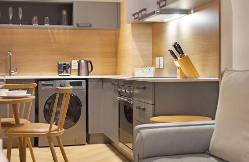 Century City Apartment | Bridgewater View 502 by Host Agents