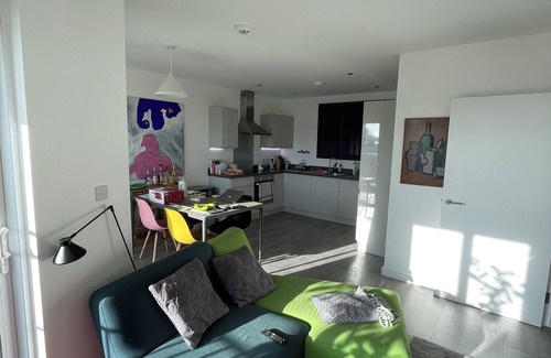 Coldharbour Apartment | Bright 1 BDR Flat Balcony Heart of Brixton