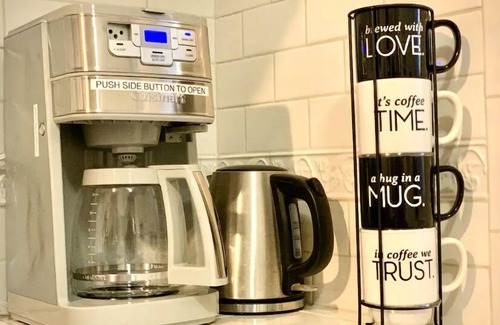 Alhambra House | Bright 2 Bedroom Cozy HOUSE! Pasadena/Alhambra Prime Location! Dogs OK!