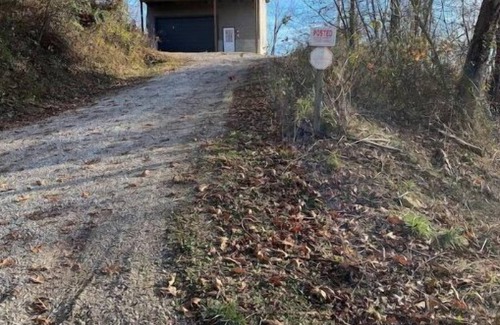 Scio House | Bright 2-bedroom lake view home