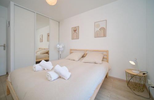 Condrieu Apartment | Bright, 2 bedrooms, central, garage and balcony