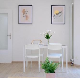 Condrieu Apartment | Bright, 2 bedrooms, central, garage and balcony