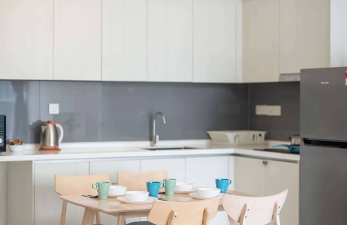 Central District Apartment | Bright 2BR Suasana Stay Near JB Sentral CIQ