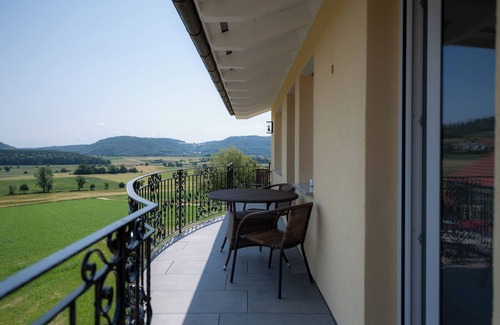 Klettgau Apartment | Bright 4-room apartment, 59 m² for up to 5 people