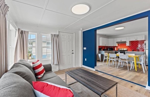 Crescent Beach Apartment | Bright & Airy 2BR | Across from Crescent Beach