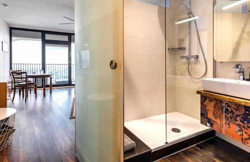 Antonsviertel Apartment | ☆BRIGHT: Amazing Views ☆ Close to City Center & Congress + Balcony