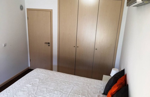 Sao Martinho do Porto Apartment | Bright and Airy Apt. 400 Meters From The Beach