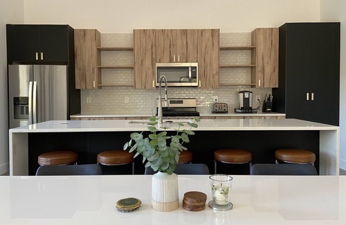 Stevensville House | Bright and Airy Lakefront Home - Pool open May-Oct 21