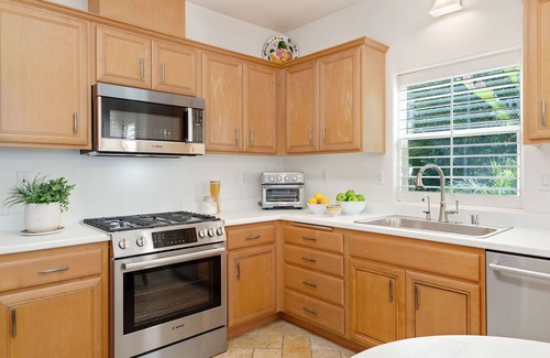 Santa Barbara Condo | Bright and Charming Condo with Beautiful Terrace
