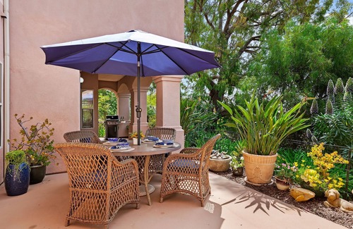 Santa Barbara Condo | Bright and Charming Condo with Beautiful Terrace