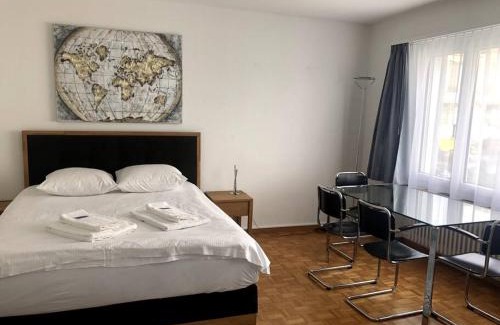 Hirslanden Apartment | Bright and quiet studio in the city center - Sky1