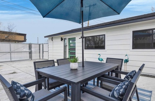 Southgate Triangle House | Bright and Relaxing 2-bedroom house with AC, WiFi in Missoula