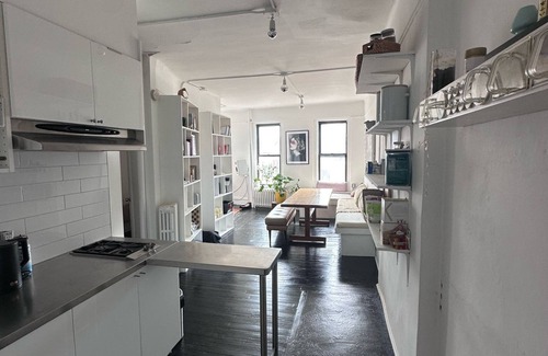 SoHo Apartment | Bright and Spacious 1-Bedroom Apartment in the Heart of Soho/Nolita