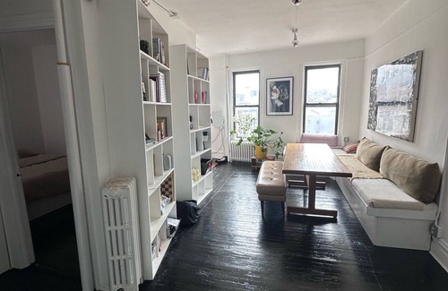 SoHo Apartment | Bright and Spacious 1-Bedroom Apartment in the Heart of Soho/Nolita