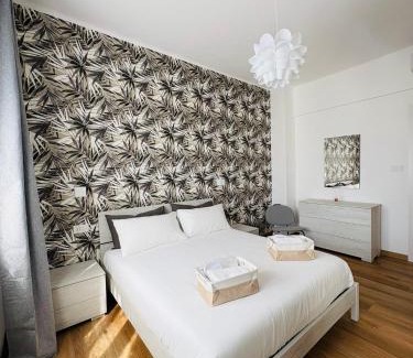 Sestri Ponente Apartment | Bright and Spacious Elegant Apartment 5 min Airport