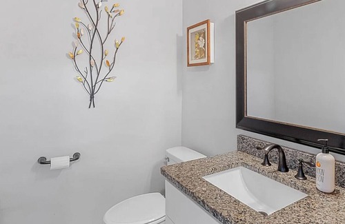 Graysville House | Bright and Sunny in Chattanooga