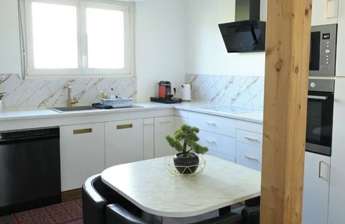 Lingolsheim Apartment | Bright apartment in Lingolsheim for 6 people