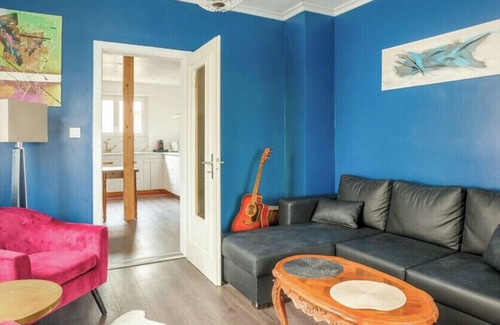 Lingolsheim Apartment | Bright apartment in Lingolsheim for 6 people