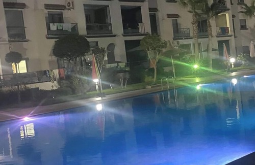 LA GIRONDE Apartment | Bright apartment with pool view close to the beach - Mansouria