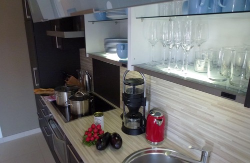 Niendorf/Ostsee Condo | Bright apartment with elevator, wellness area, fitness, sauna, families, WiFi