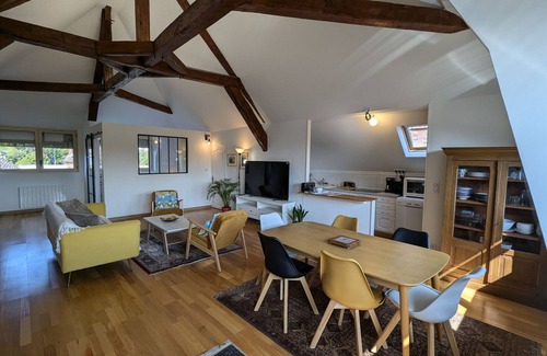 Montargis Apartment | Bright apartment with garden in Montargis