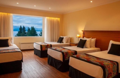 San Carlos de Bariloche Hotel | Bright and Airy Lakeview Room w/Garden Views – Perfect for Adventure & Rest