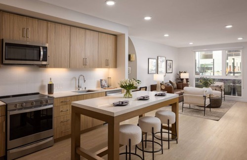 Mountain View Condo | Bright Avelle 1BR Condo – Family Friendly w Hot Tub & Pool