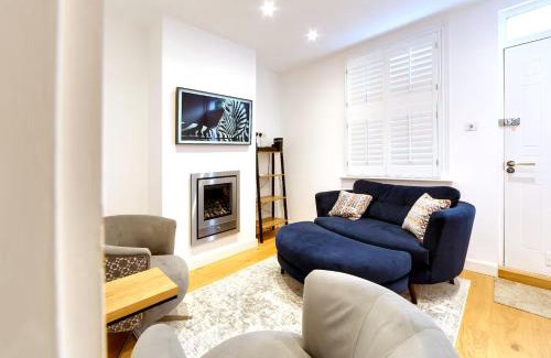 Mill Road House | Bright Beautiful Modern 2 Bed Home Pass The Keys