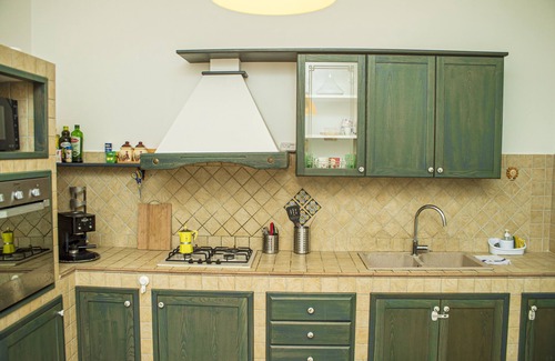 Syracuse Apartment | Bright brand new apartment