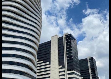 Puerto Santa Ana Apartment | Bright Corner Condo in Bellini