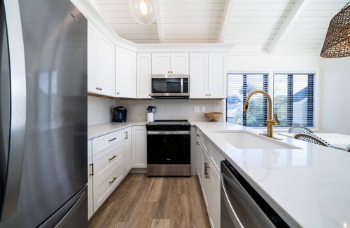 Sealoft Villas House | Bright Decor! 3 BR/3 BA Villa; Pools/Beach Nearby! Amenity Cards!