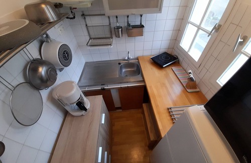 La Roche-Posay Apartment | Bright downtown T2 with Wi-Fi, washing machine and dishwasher