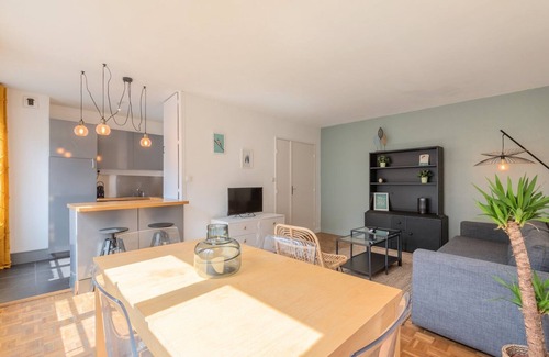 Historic Center Apartment | Bright flat in the heart of Vieux Lille.