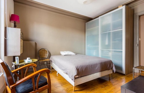 5th Arrondissement Apartment | Bright Flat - Jardin des Plantes/Censier
