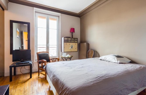 5th Arrondissement Apartment | Bright Flat - Jardin des Plantes/Censier