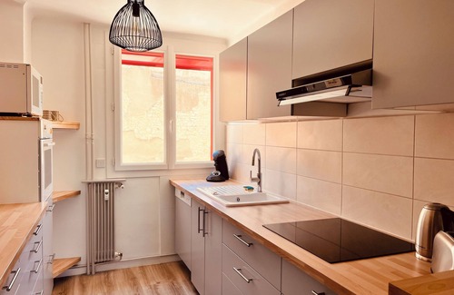 Faubourg Apartment | Bright P3 Aureta apartment + private parking