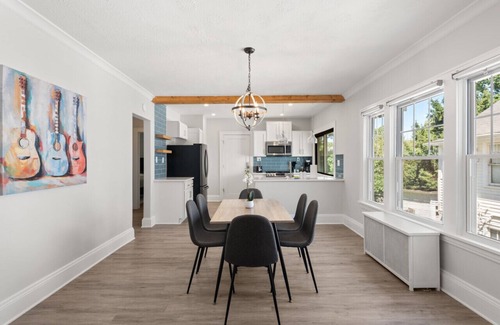 Cleveland Apartment | Bright & Peaceful | 2BDR w/Patio | CLE Clinic