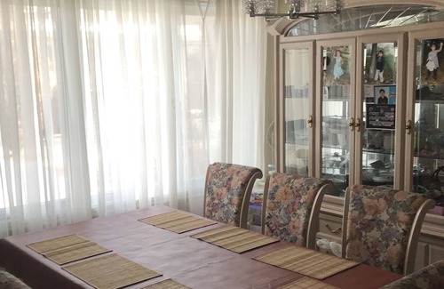 Ahuntsic-Cartierville House | bright quiet home