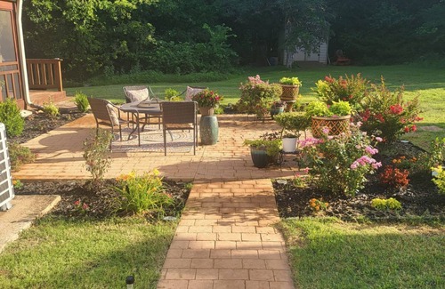 Langston House | Bright & Spacious 2-Bedroom Premier Bungalow at Ballards by The Lake