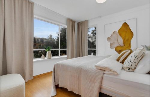 Laugardalur House | Bright & Spacious Stay for Families and Friends