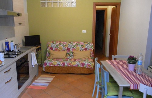 San Donato Apartment | bright two-room mezzanine near Piazza Statuto