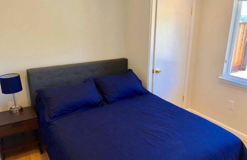 San Bruno Apartment | Bright whole house 6br/2ba Wifi Parking SFO 8 min
