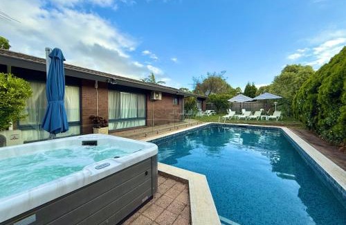 Brighton East House | Brighton Blissful - Family Poolside Villa Pool Spa Sauna