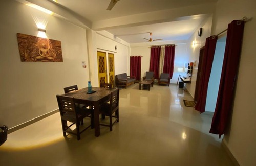 Sualkuchi Apartment | Brindalay
