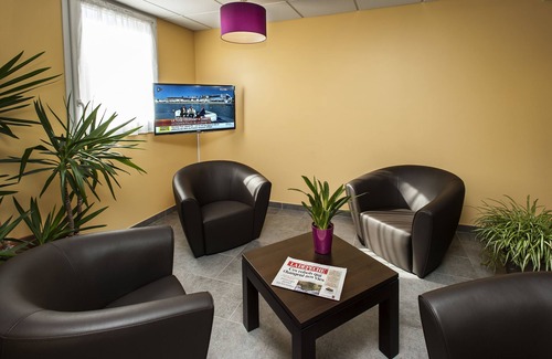 Bias Hotel | Brit Hotel Confort Villeneuve Sur Lot