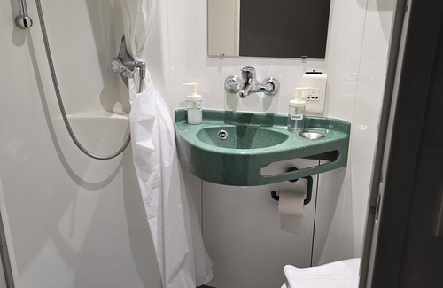 Jaunay-Clan Hotel | Brit Hotel Essentiel Poitiers – Gare du Futuroscope