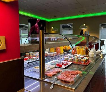 La Ferte-sous-Jouarre Hotel | Brit Hotel La Ferté sous Jouarre